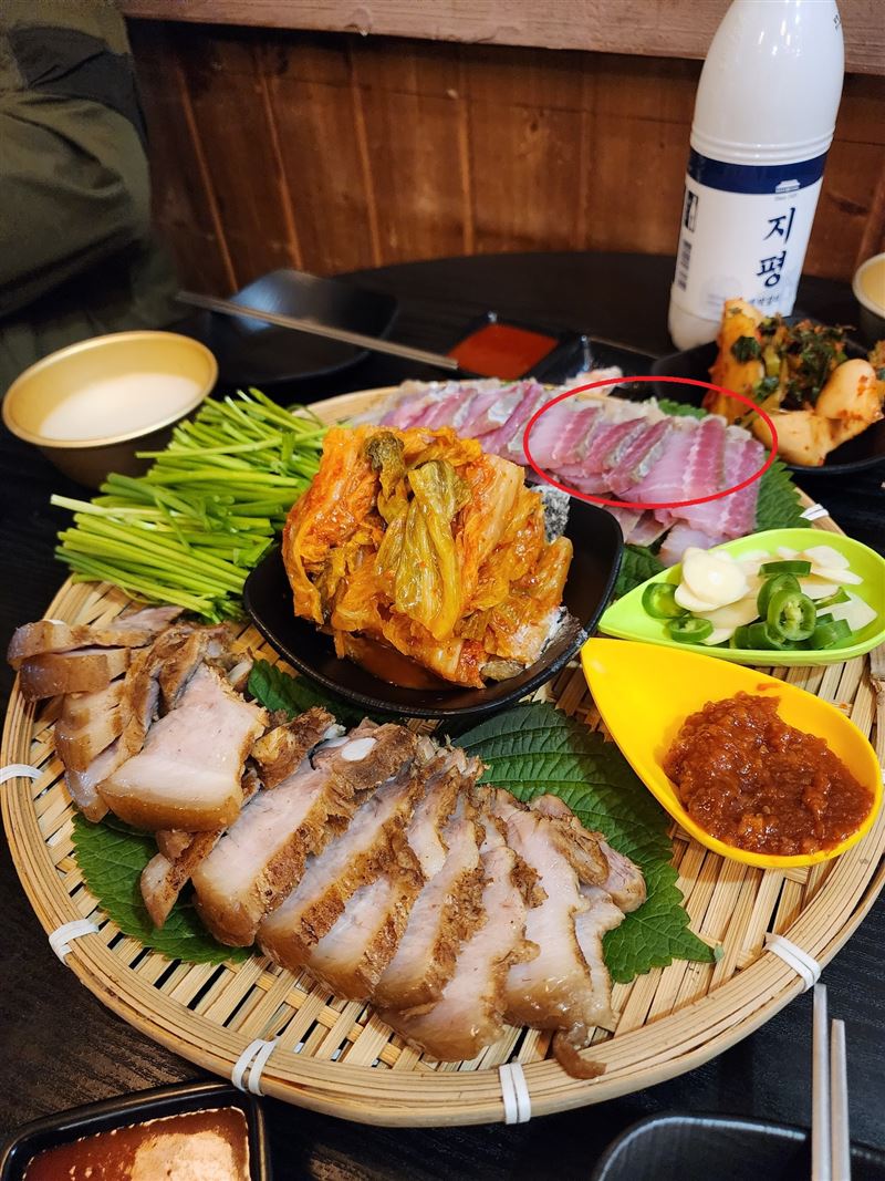 韓國「1特色菜」端上桌…網紅一聞超刺鼻嚇壞！過來人：是尿味橡皮