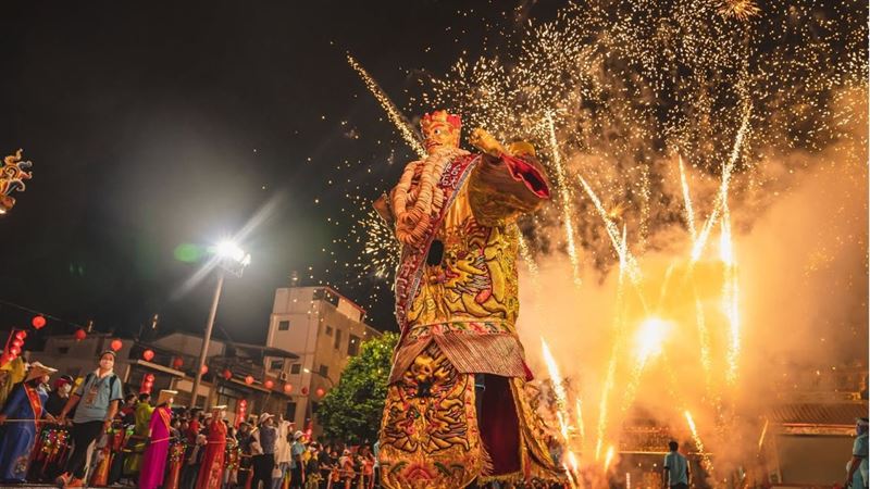 台東天后宮元宵遶境盛大巡禮　民眾可體驗彩繪媽祖熱氣球